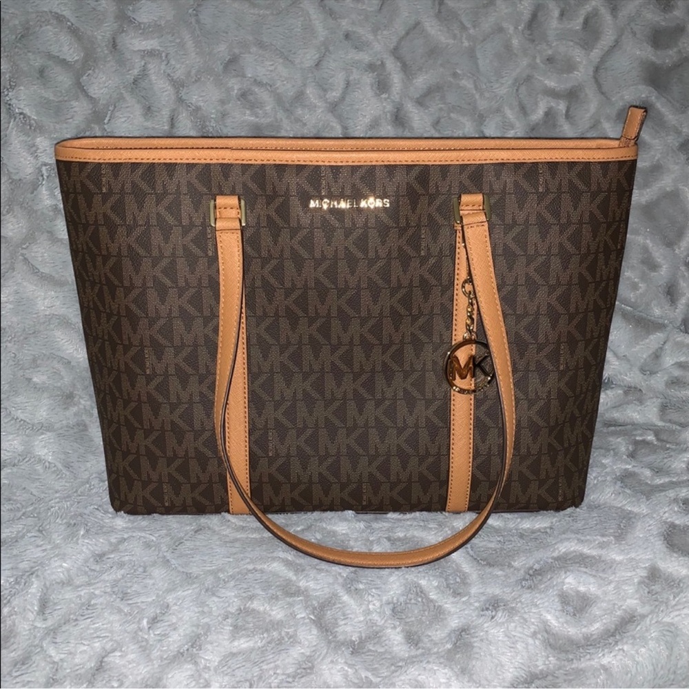 Michael Kors Large Leather Sady Carry-All Tote